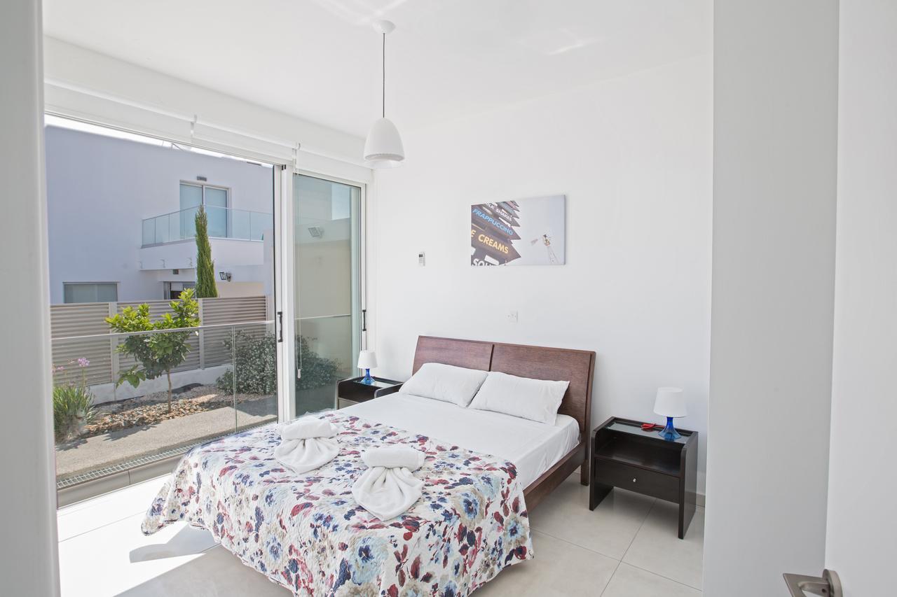 Greco Villas Протарас Екстериор снимка